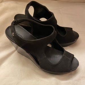 Vintage black Vera Wang Heels